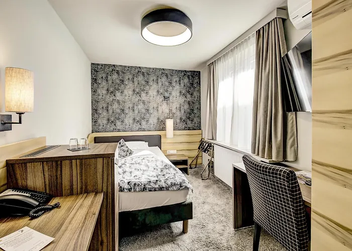 Hotel Goldener Adler, BW Signature Collection Innsbruck